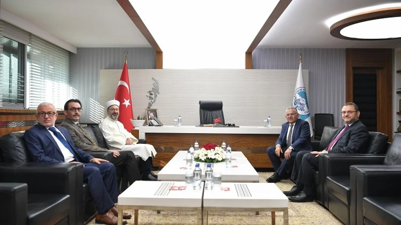 Diyanet İşleri Başkanı'ndan Büyükkılıç'a ziyaret -