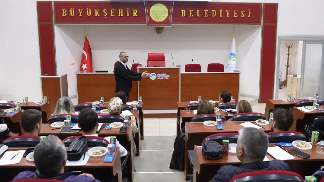 Sakarya Büyükşehir, kadrosunu yeni sisteme hazırlıyor -