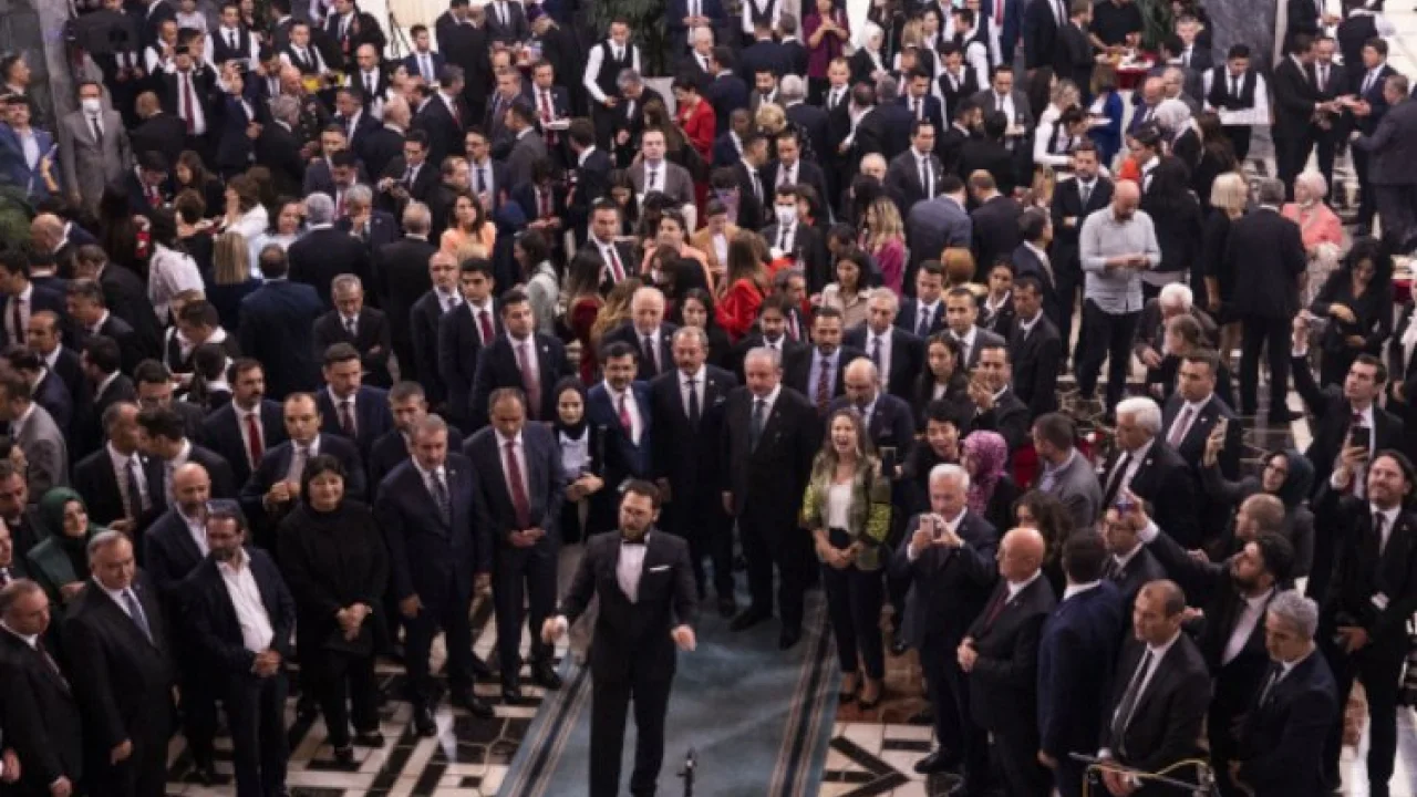 Yeni yasama yılı dolayısıyla Meclis'te resepsiyon verildi -