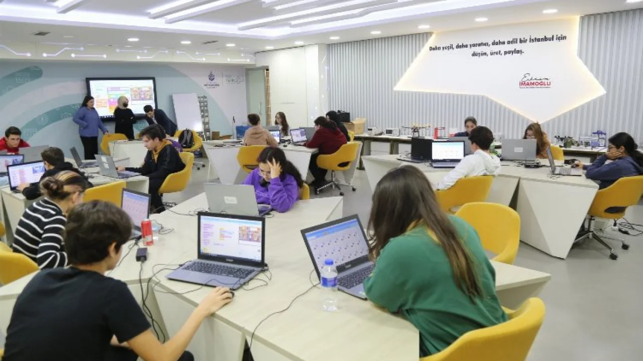 Geleceğin webmasterleri yetişiyor -