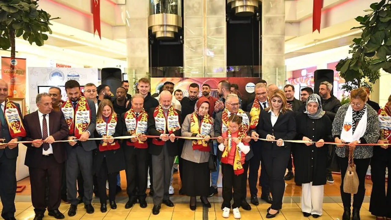 Kayserispor aşkı sergiye taşındı -