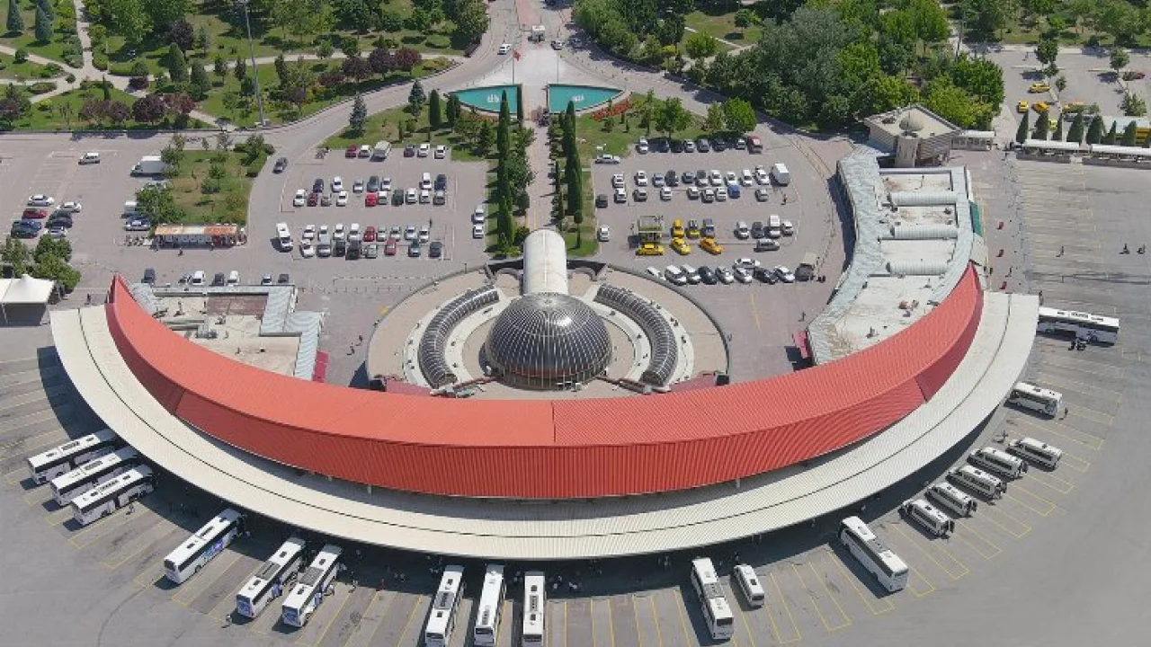 Otogarda 20 ton atık geri dönüşüme kazandırıldı -