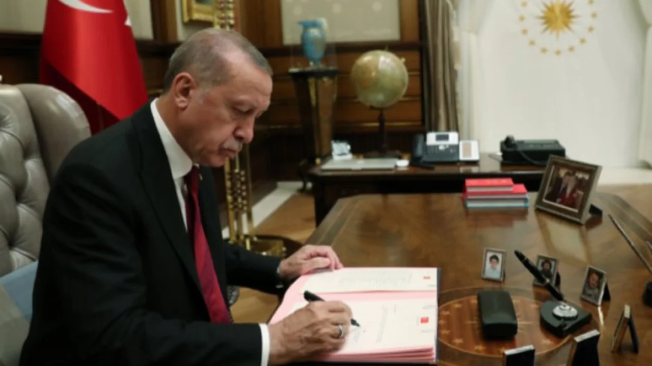 16 Büyükelçi merkeze çekildi, yeni atamalar yapıldı -
