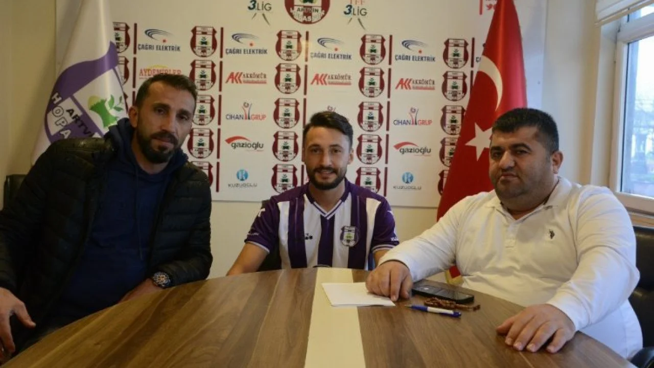 A.Hopaspor Sercan Uslu’yu renklerine bağladı -