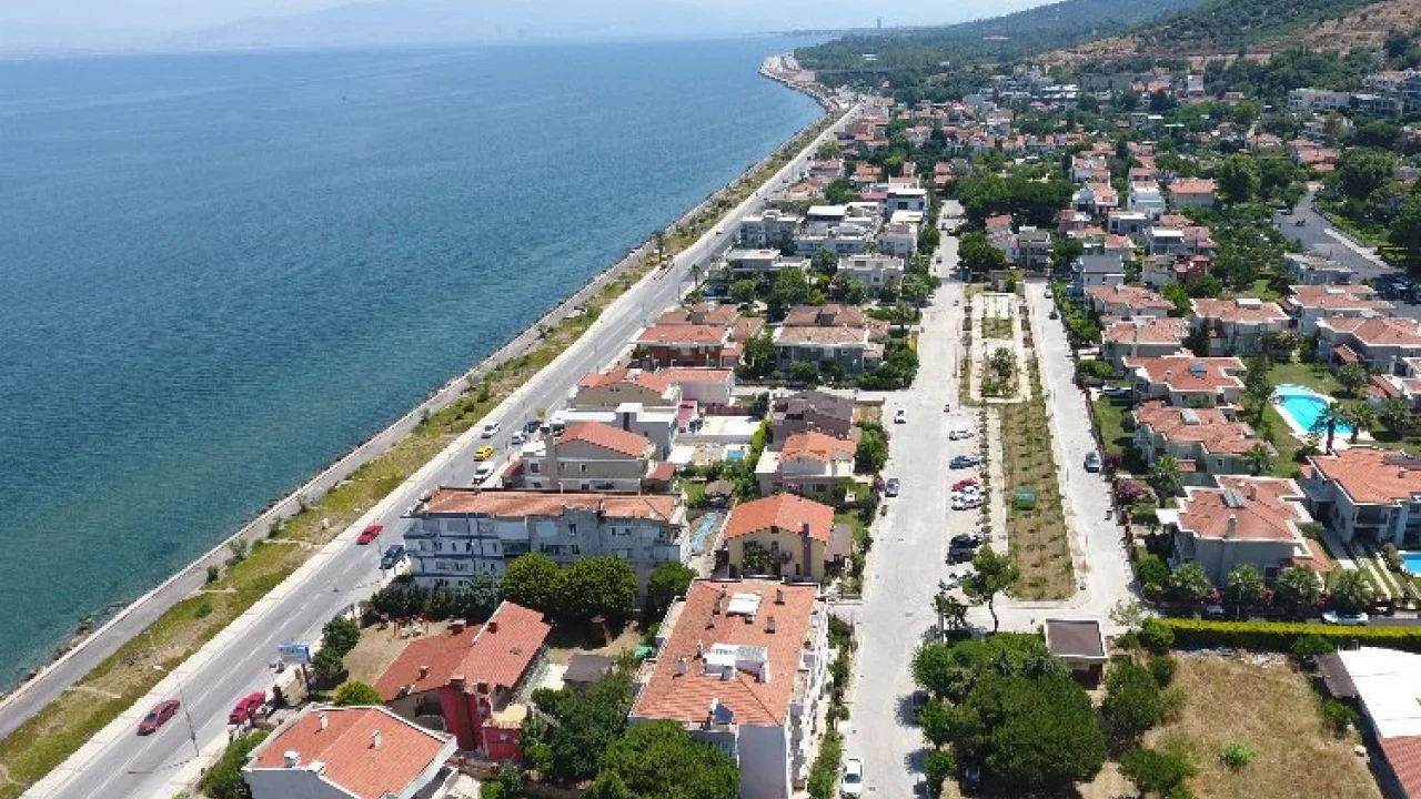 İzmir Narlıdere'ye mavi bayraklı plaj geliyor -