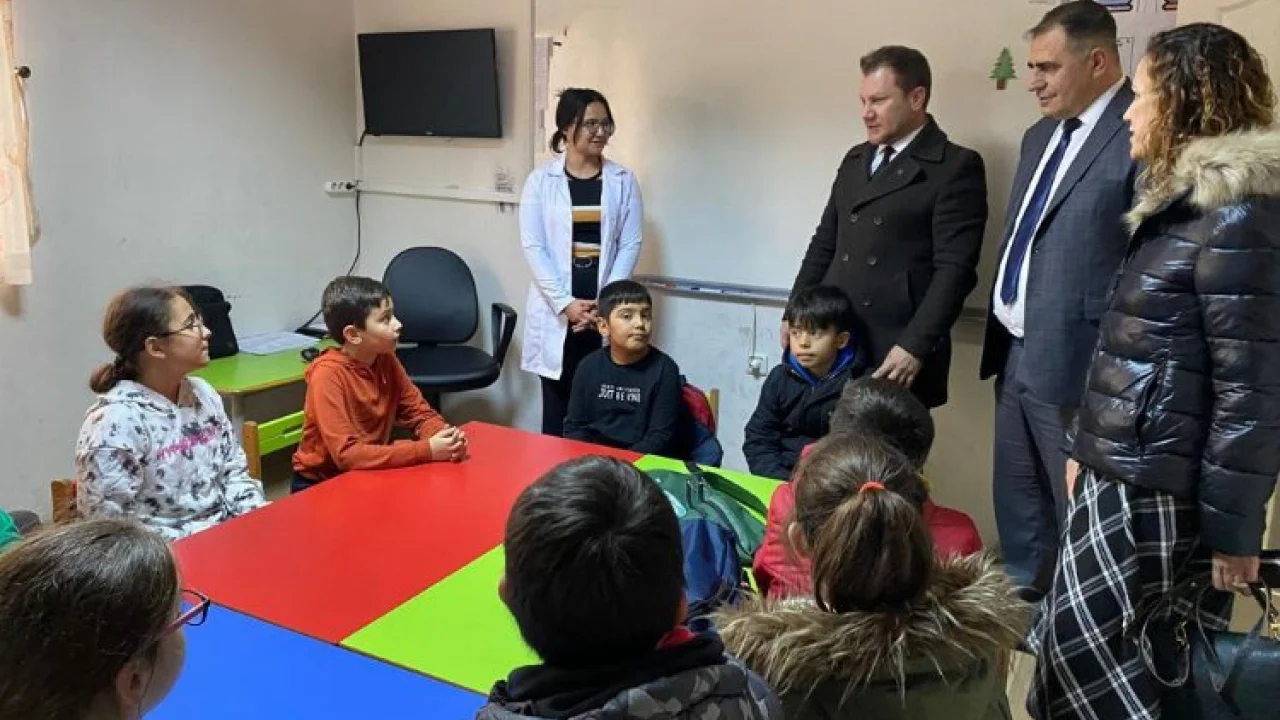 Manisa Büyükşehir'den Alaşehir ve Kula'ya eğitim ziyareti -