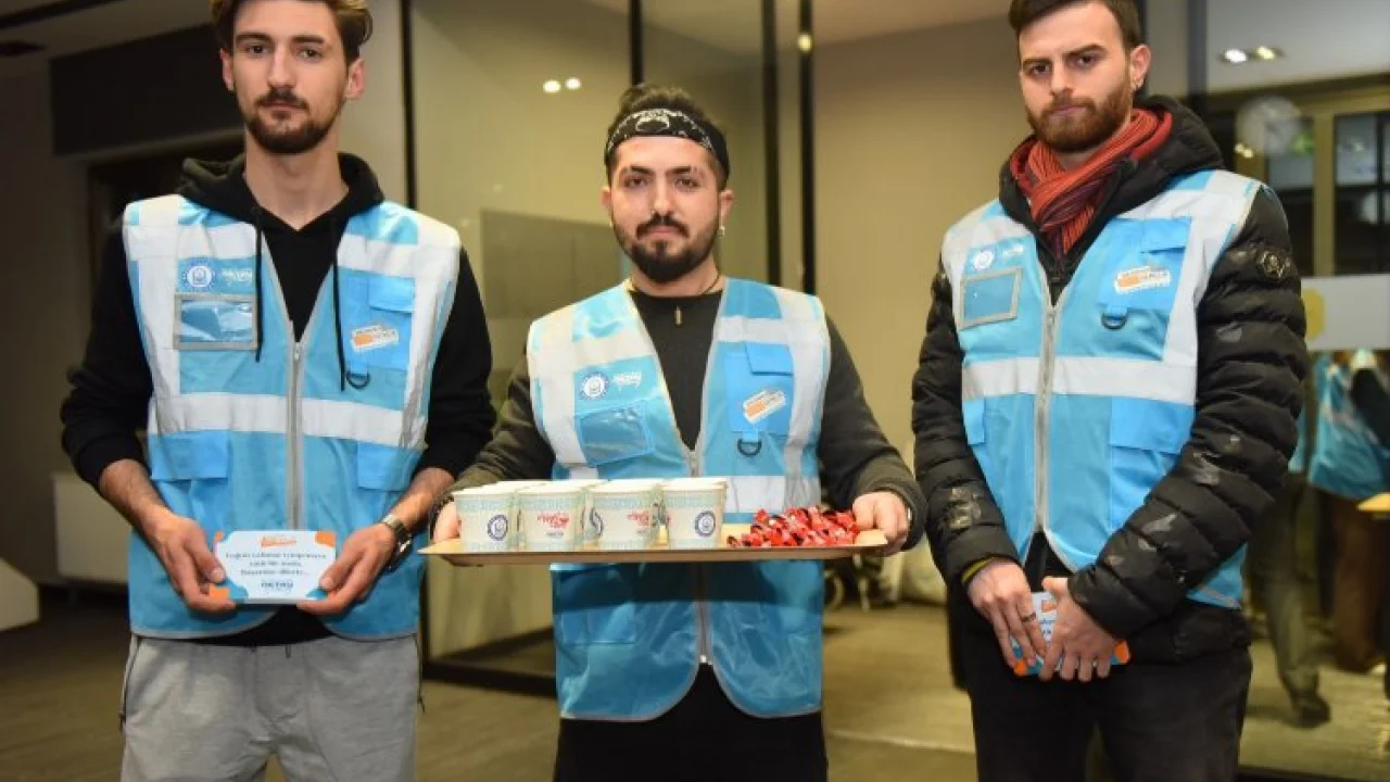 Bursa Yıldırım'da derse 'salep' molası -