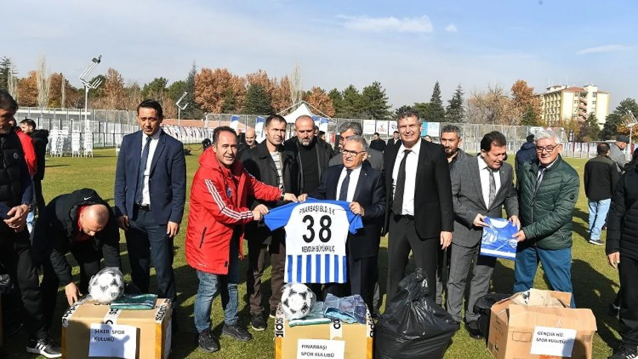 Kayseri'de amatör futbola 'büyük' destek -