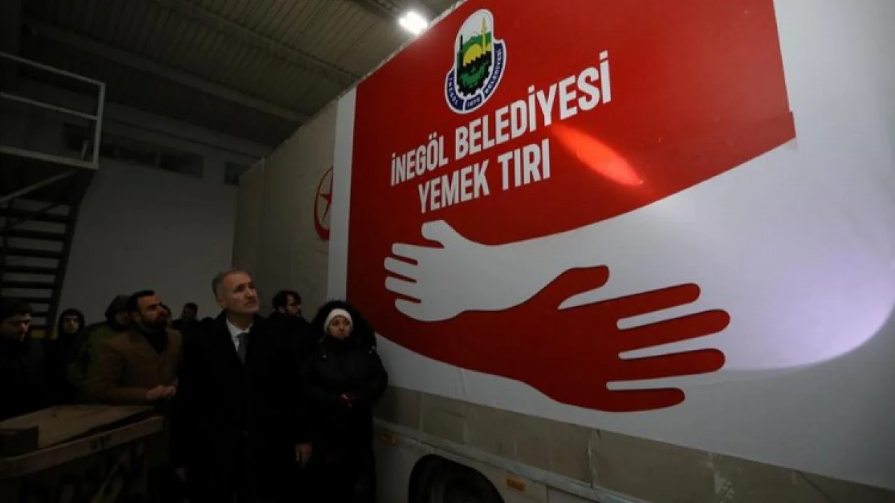 İnegöl'den Kahramanmaraş'a yemek tırı -