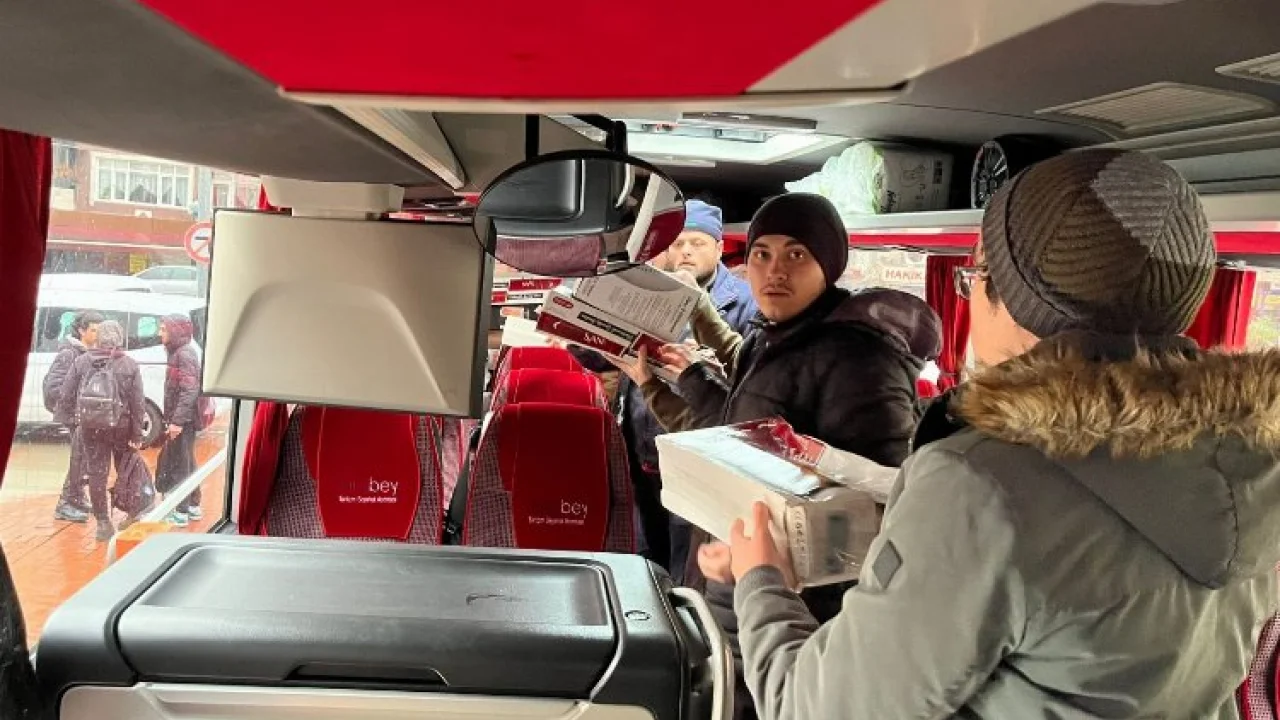 İzmit Otobüsü afet bölgesinde -