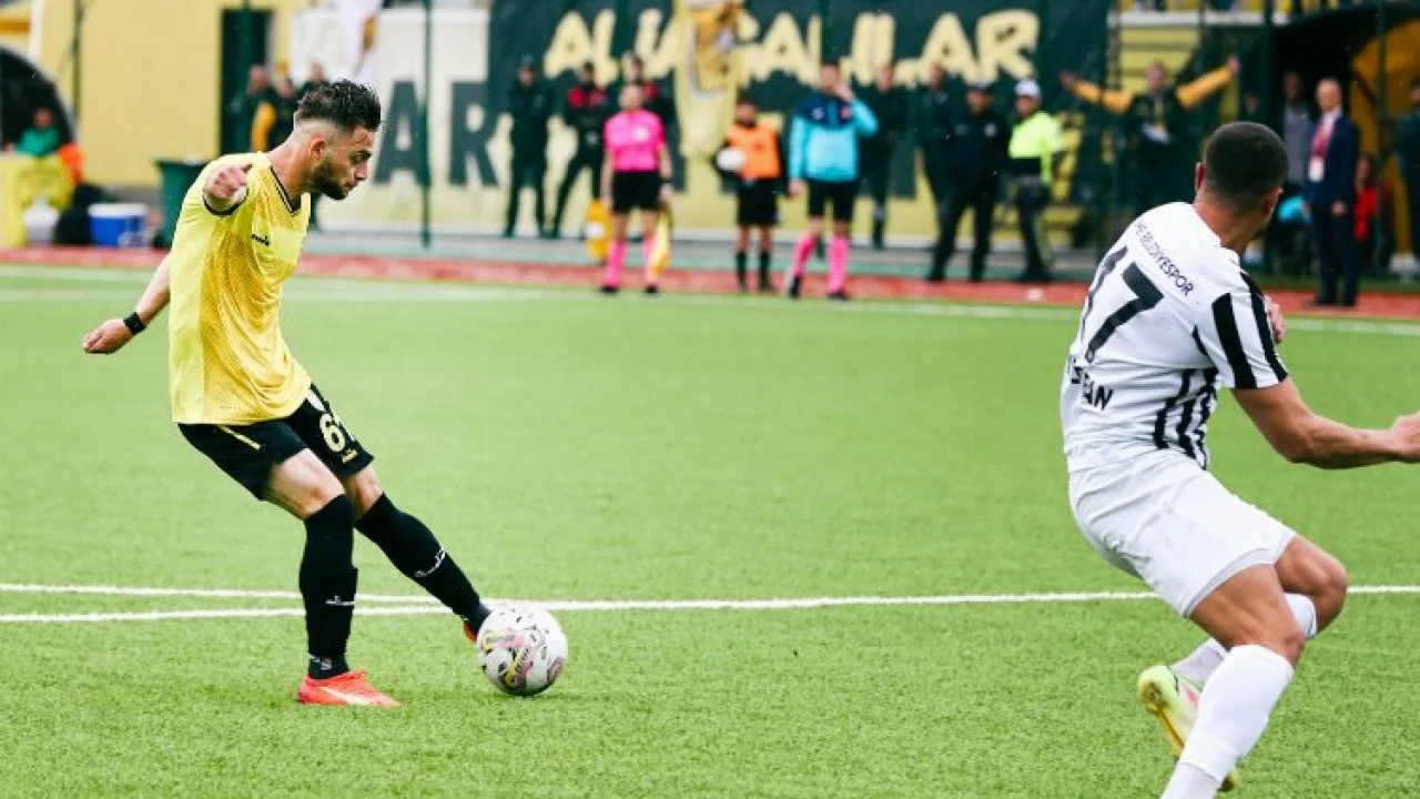 Aliağaspor FK, liderliğini sürdürdü -