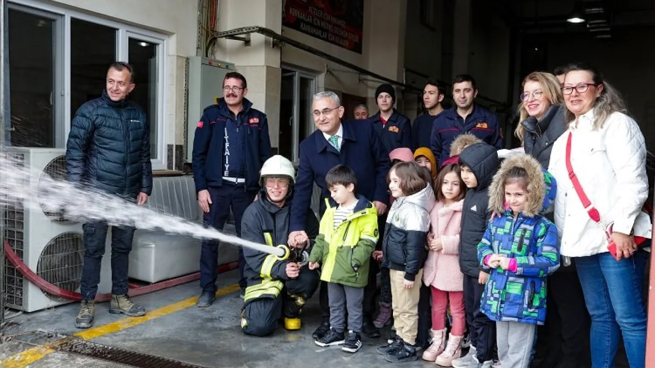 Çocukların meslek tanımasına 'Işık' tuttu -