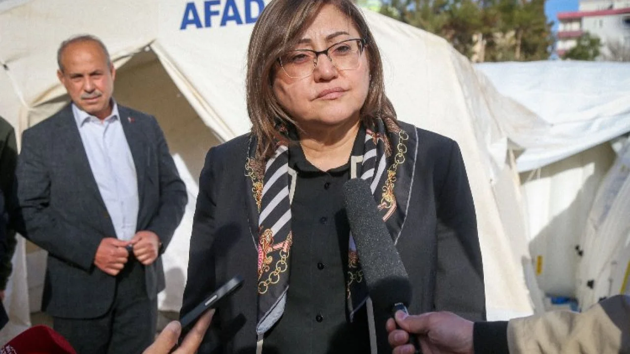Gaziantep Büyükşehir'den öğrencilere maddi destek -