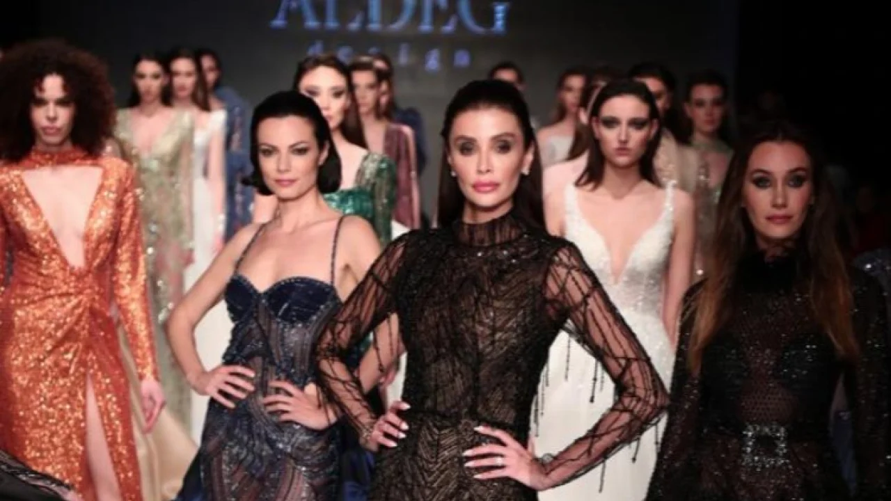 İzmir'de Fashion Week fırtınası -