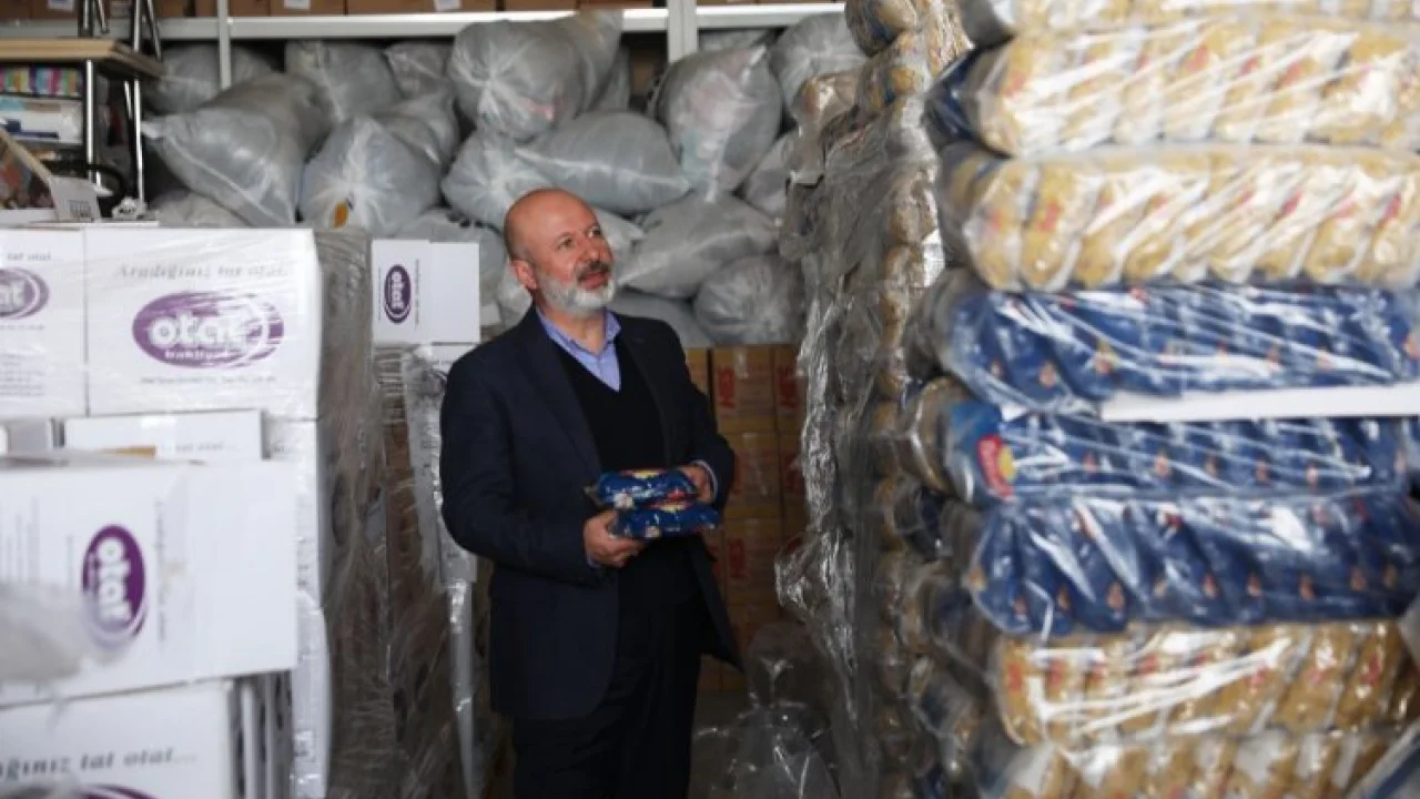 Kayseri Kocasinan depremzedelere kapılarını açtı -