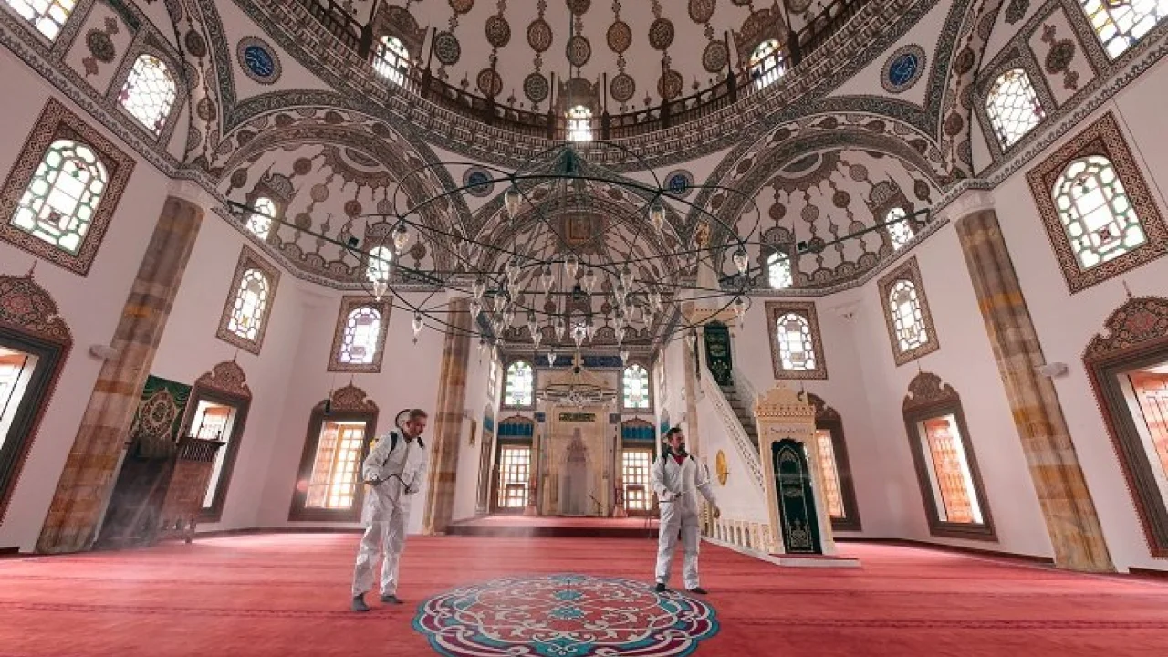 Nevşehir camileri gül kokuyor -