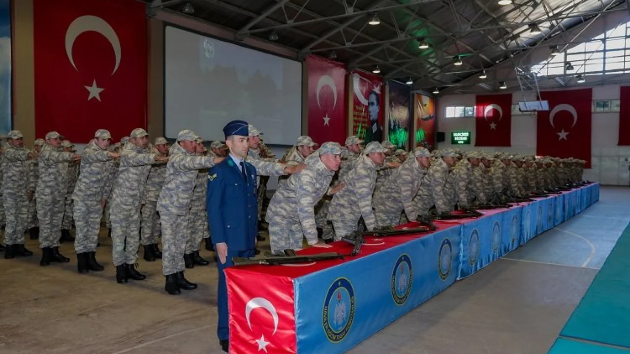 456 sözleşmeli er yemin etti -