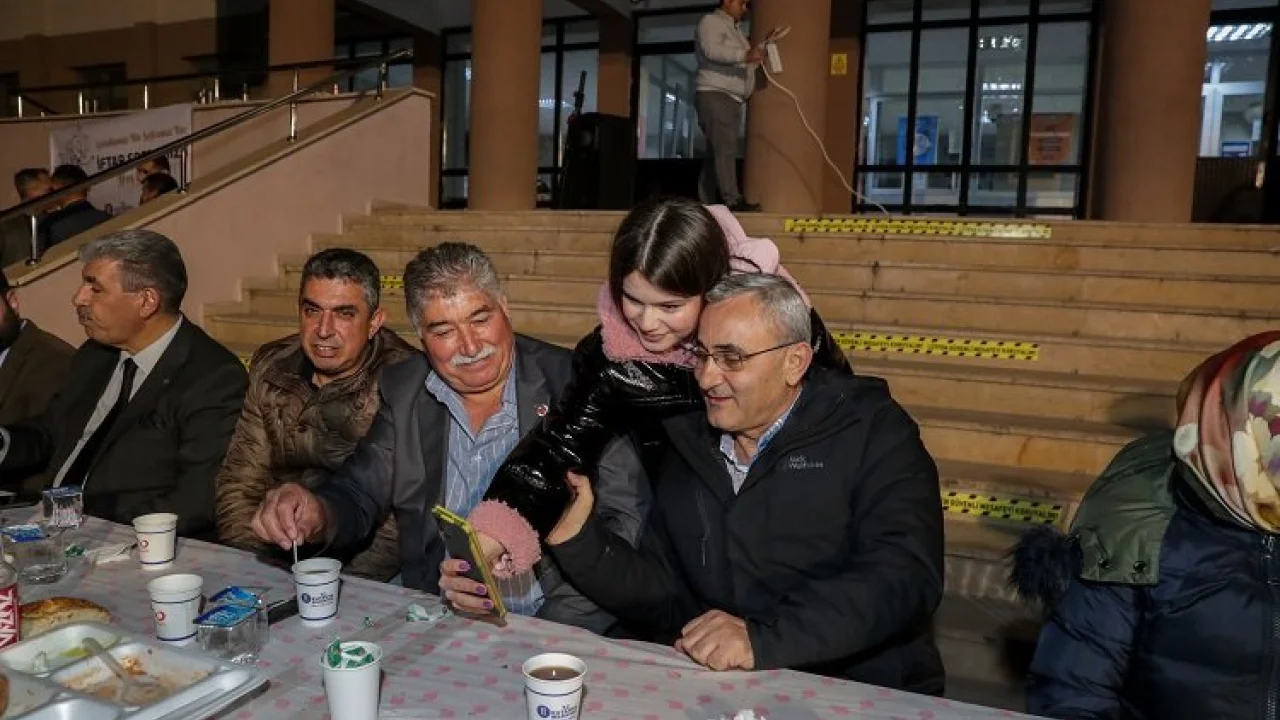 Alim Işık Kütahyalılarla iftarda buluştu -