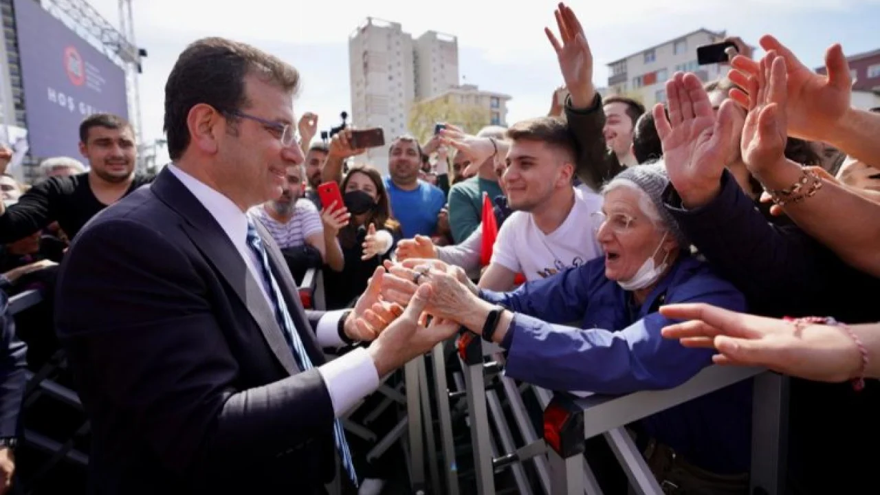 Ekrem İmamoğlu'ndan kaçak kafe tepkisi -