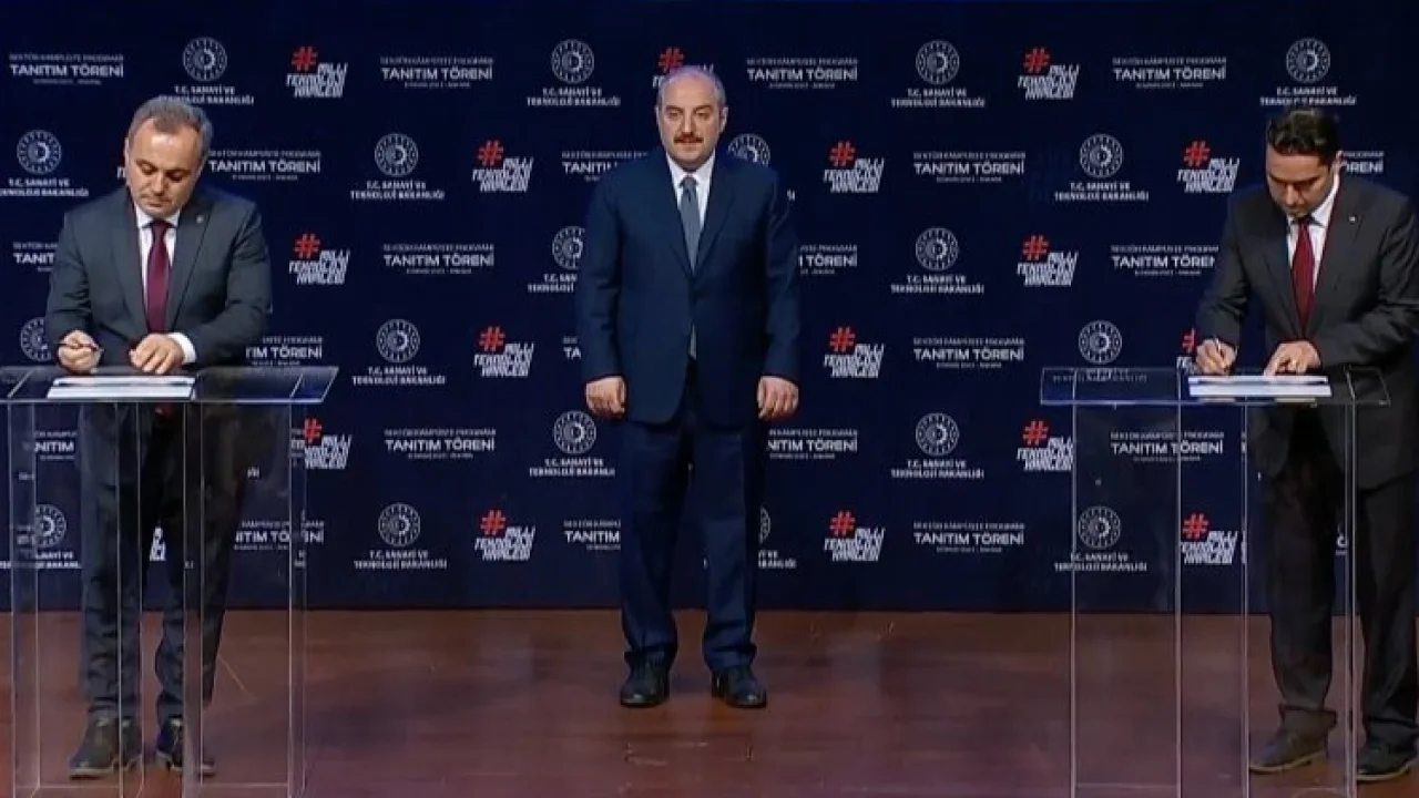 Erciyes Üniversitesi 'Sektör Kampüste' programına katıldı -