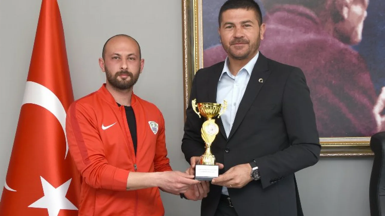 Foçalı taekwondocular gururlandırıyor -