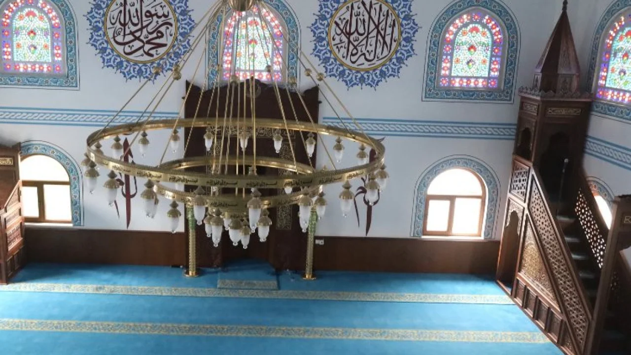 İzmit Eseler Camii ibadete açıldı -