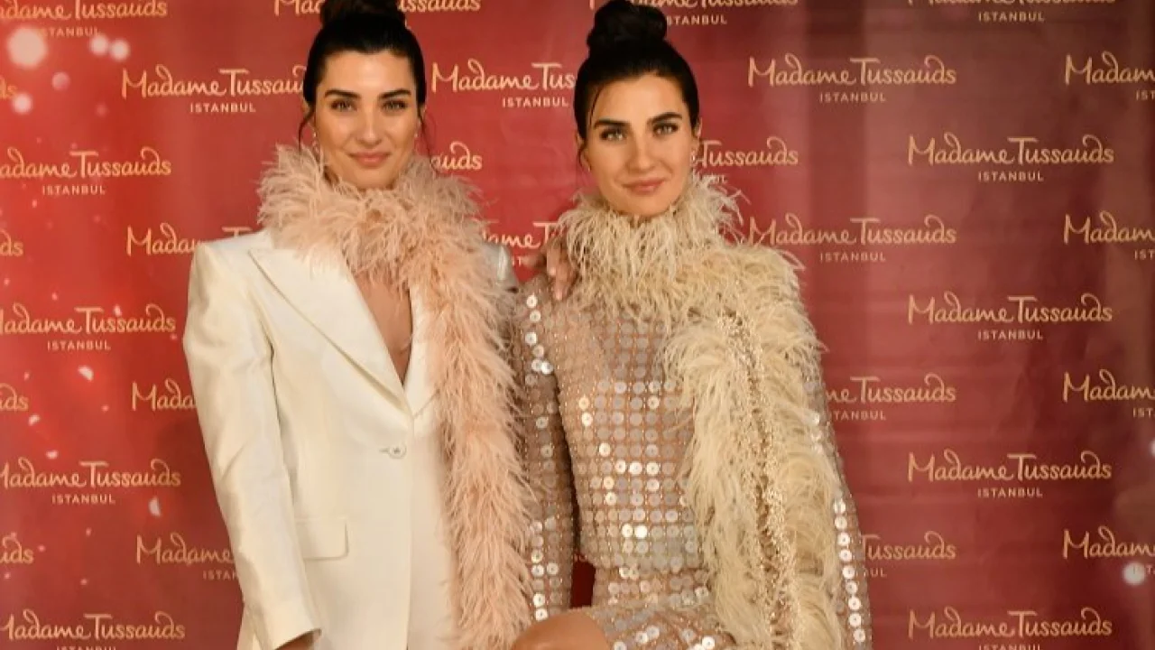 Tuba Büyüküstün'ün Madame Tussauds gururu -