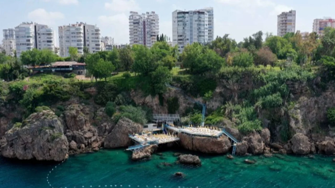 Antalya Muratpaşa'da plajlar bu yıl da ücretsiz -