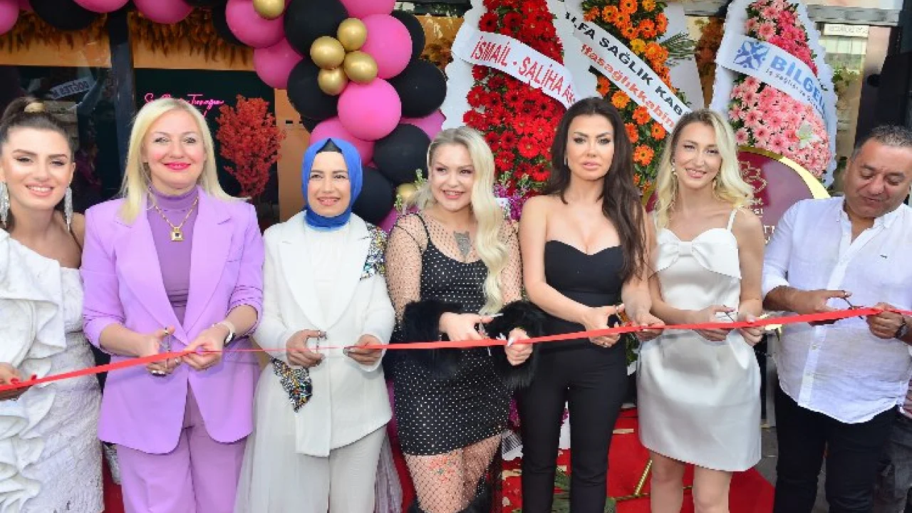 Bedeninizi değil sesinizi soyun! -
