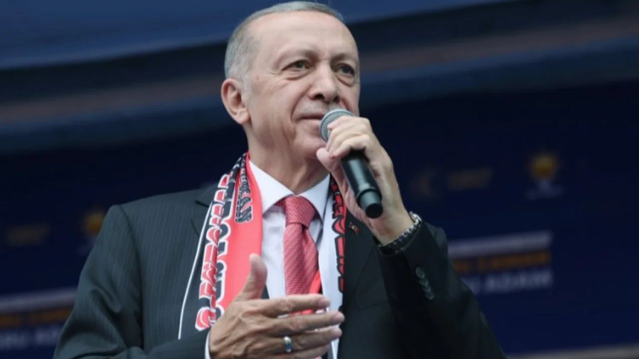 Cumhurbaşkanı Erdoğan: Birilerine dersi veriyor muyuz? -