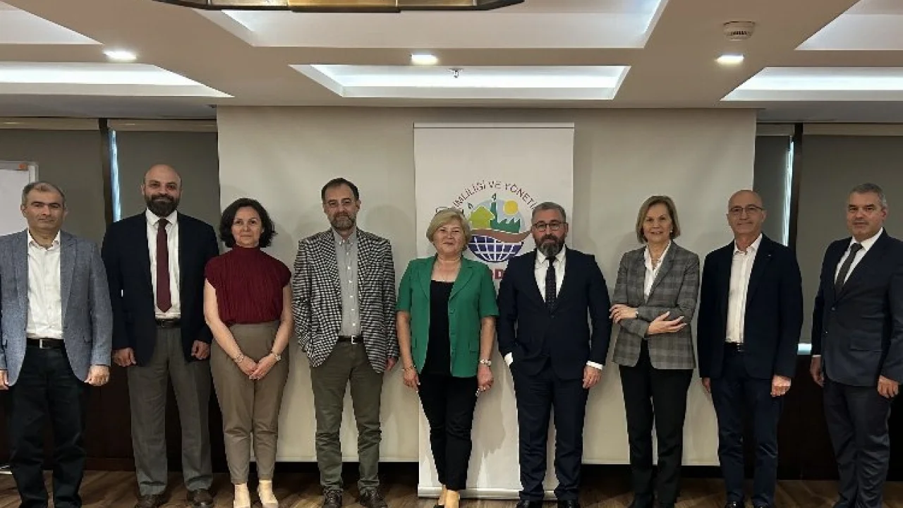 EYODER’de Onur Ünlü yeniden başkan seçildi -