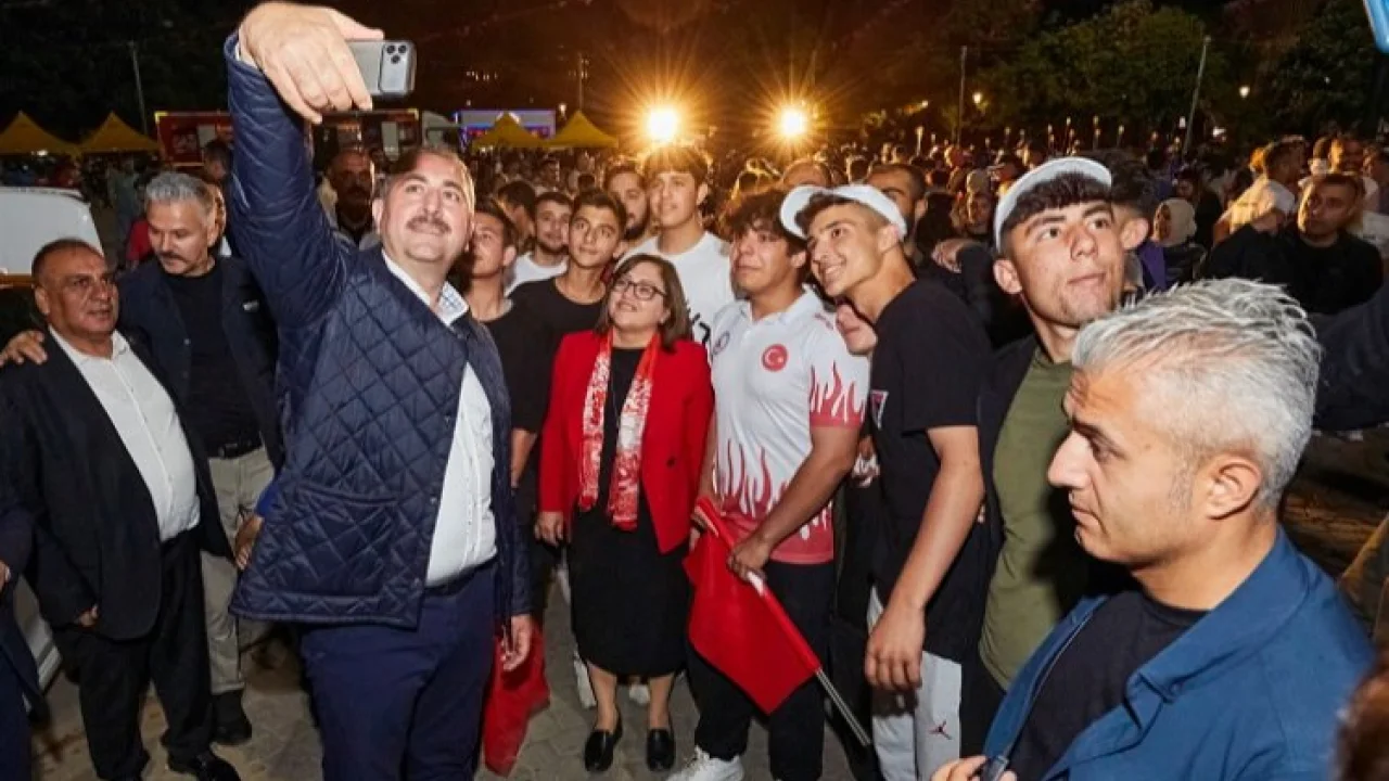 Gaziantep'te fener alaylı coşku -