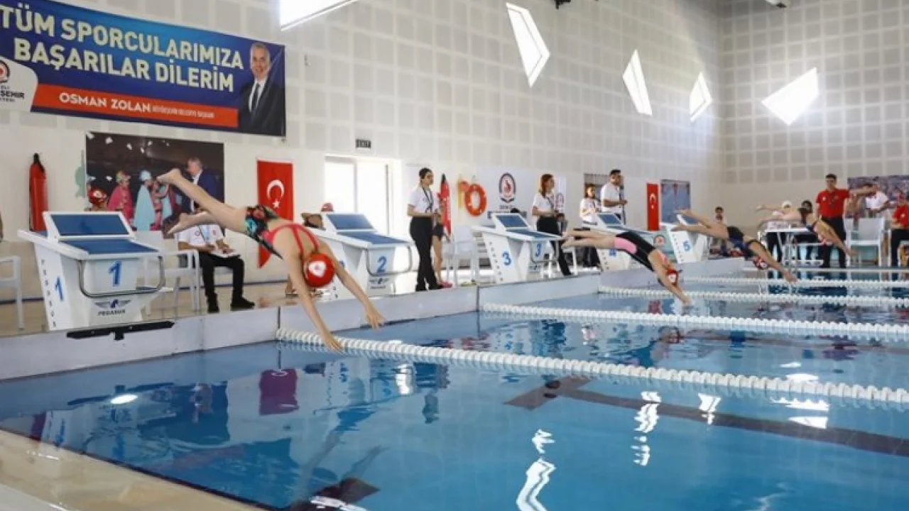 Gençler 4 farklı branşta kıyasıya yarıştı -