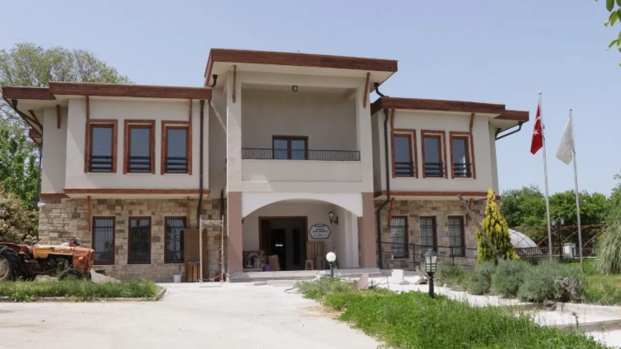 İzmit'te Manav Dernekleri Yerleşkesi'nde sona gelindi -