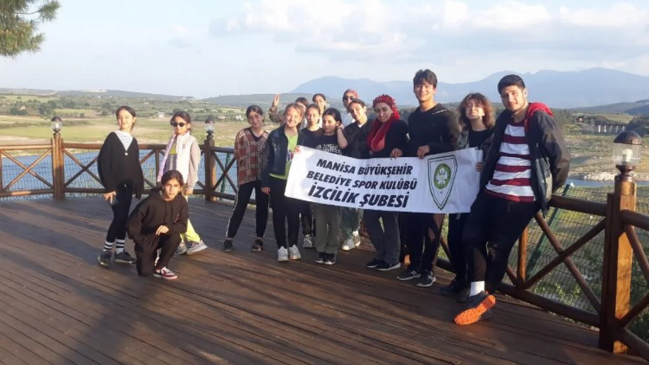 Manisalı dağcılar Soma'da -