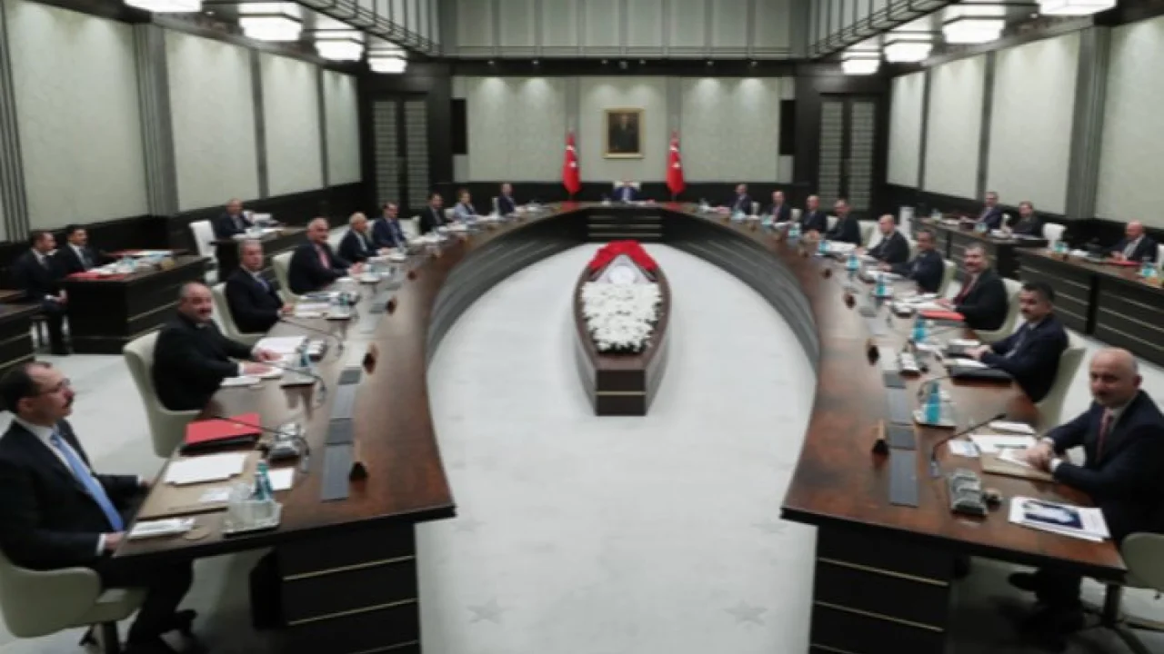 Mevcut Kabine son kez toplanıyor -