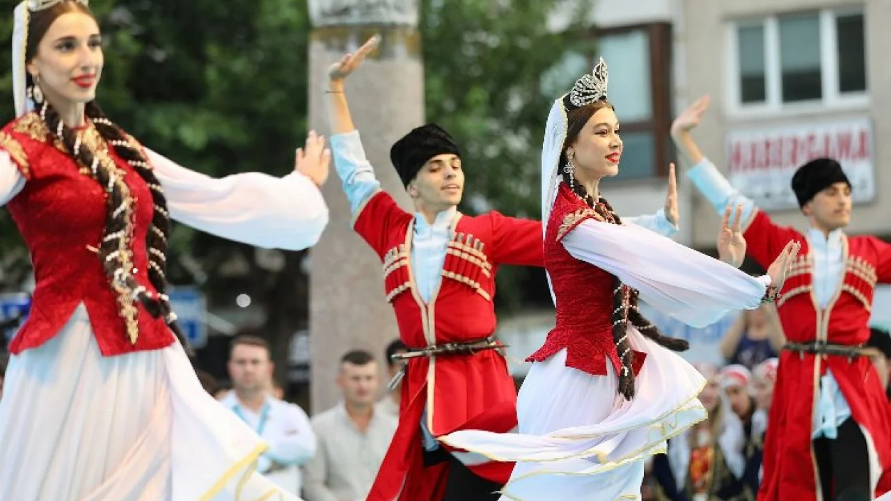 Bergama Kermes Festivali'ne muhteşem açılış -