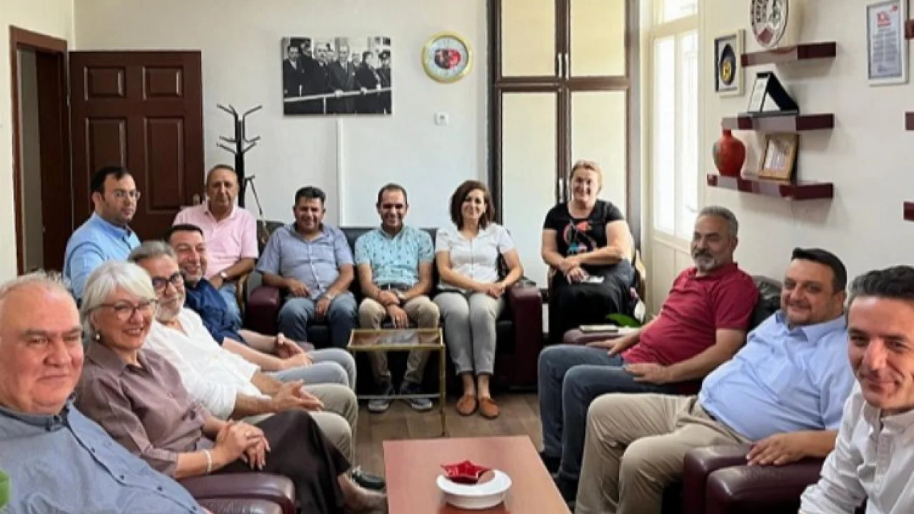 İYİ Parti Kayseri'den CHP'ye ziyaret -