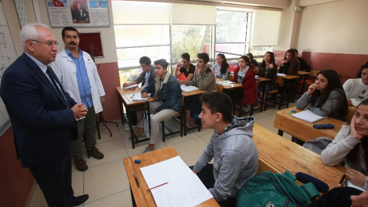 KARBEM LGS'de yine yüzleri güldürdü -