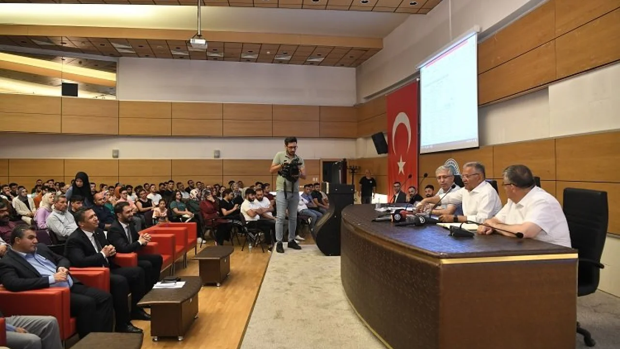 Kayseri Büyükşehir'e kura ile işçi alındı -