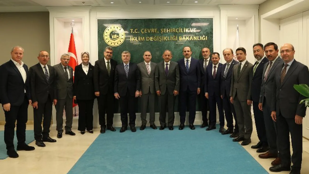 Konya'dan Bakan Özhaseki'ye nezaket -
