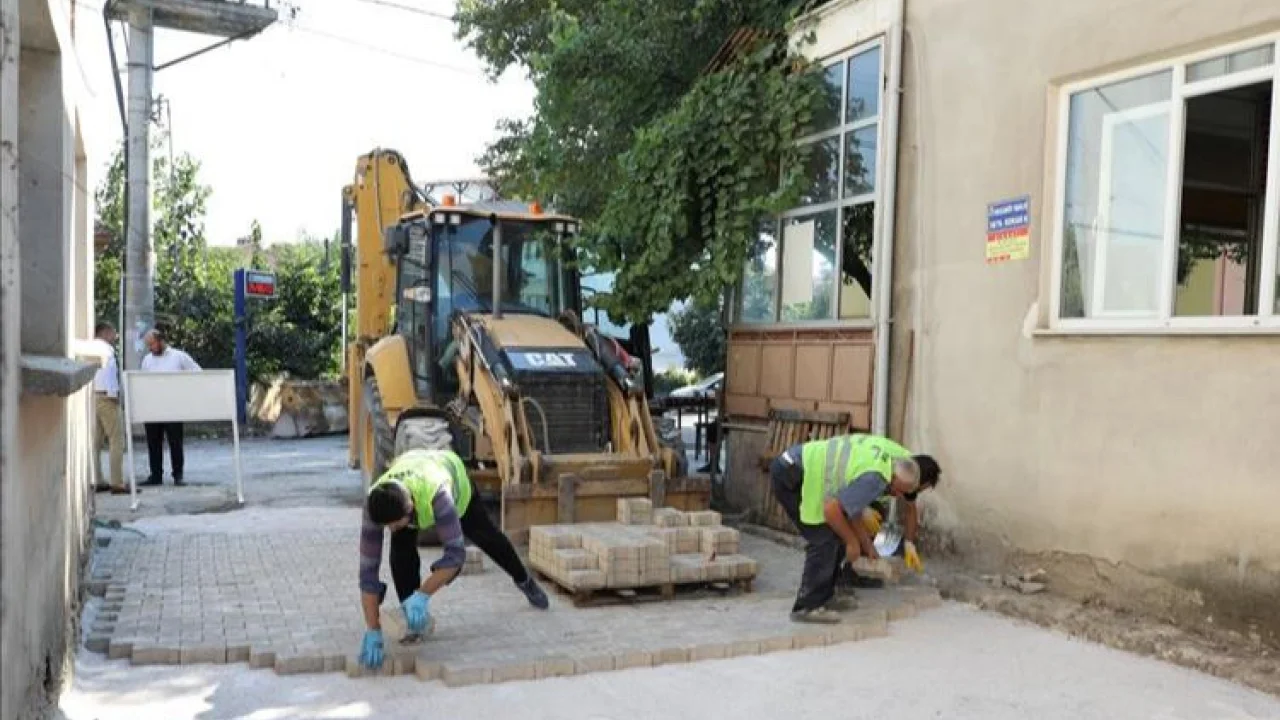 Bursa İnegöl'ün kırsal mahalleleri parkeleniyor -
