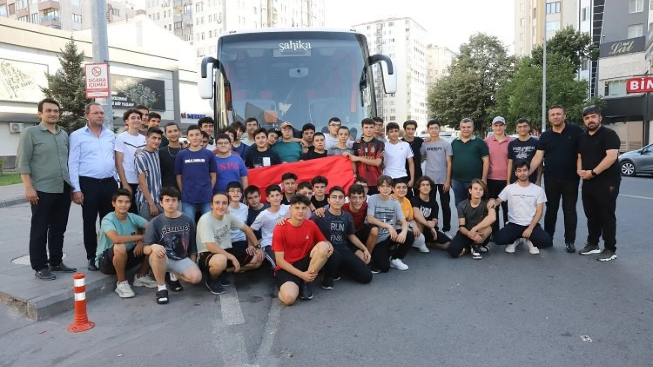 Kayseri gençlerinden Çanakkale çıkarması -