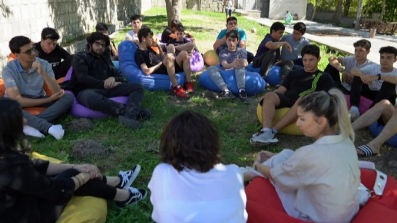 Kayseri Melikgazi'de öğrencilere 'tarihi' İngilizce fırsatı -