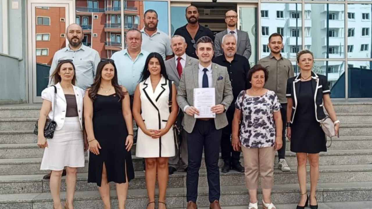 Keşan'da CHP yönetimi mazbatalarını aldı -