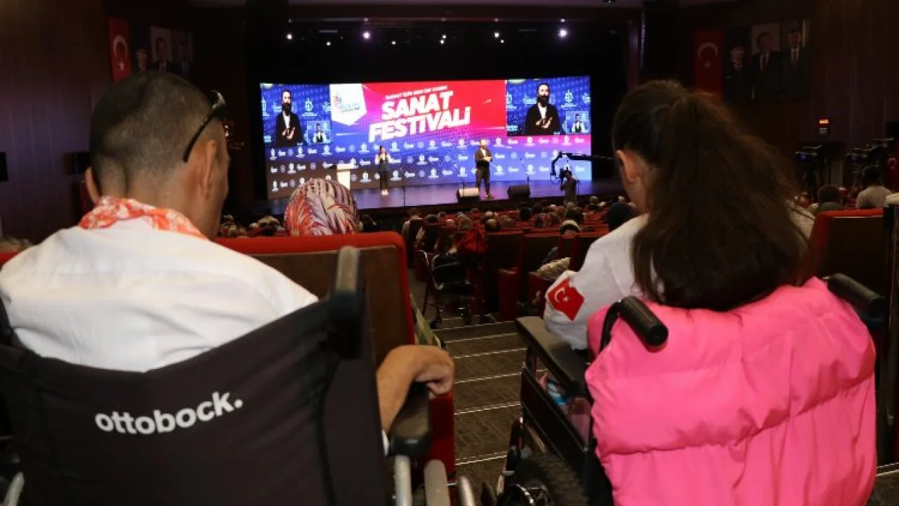 Kocaeli 'Sanat İçin Ben De Varım' dedi -