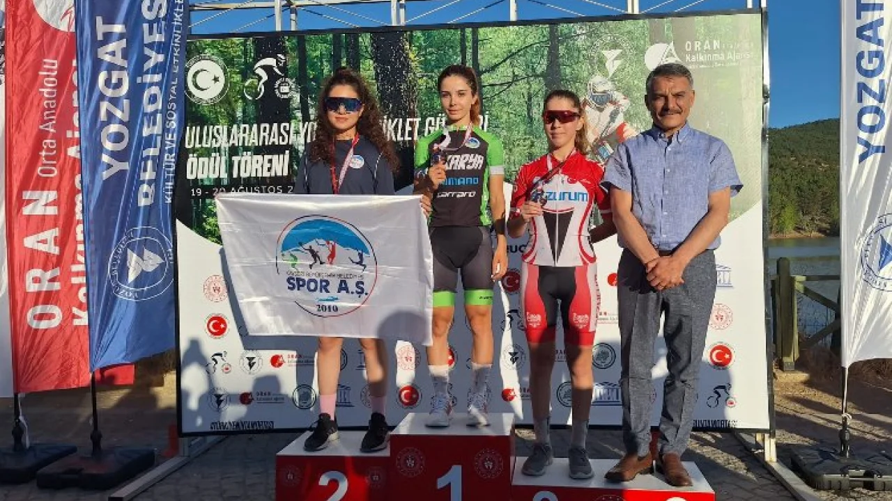 Sakaryalı sporcular pedalda şampiyonluğu kaptırmıyor -