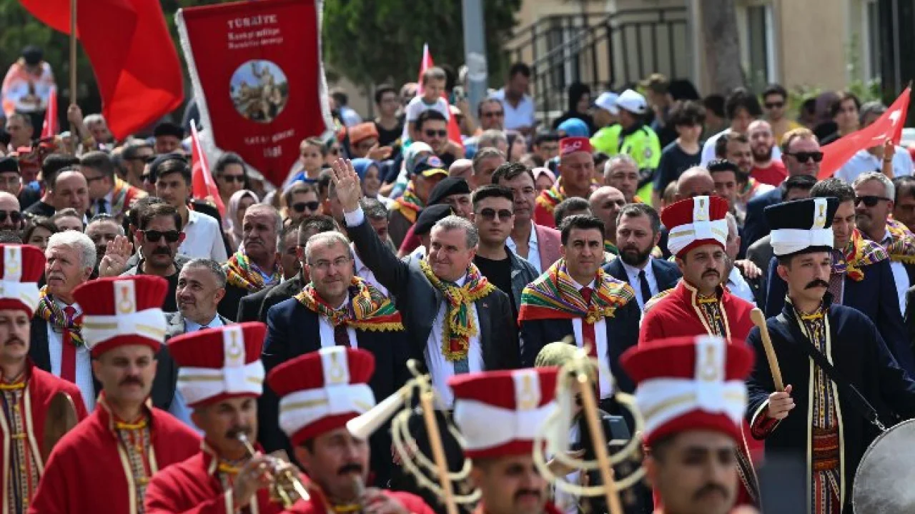 Bakan Bak Söğüt'ten sesledi... Geleceğe güçlü şekilde yürüyeceğiz -