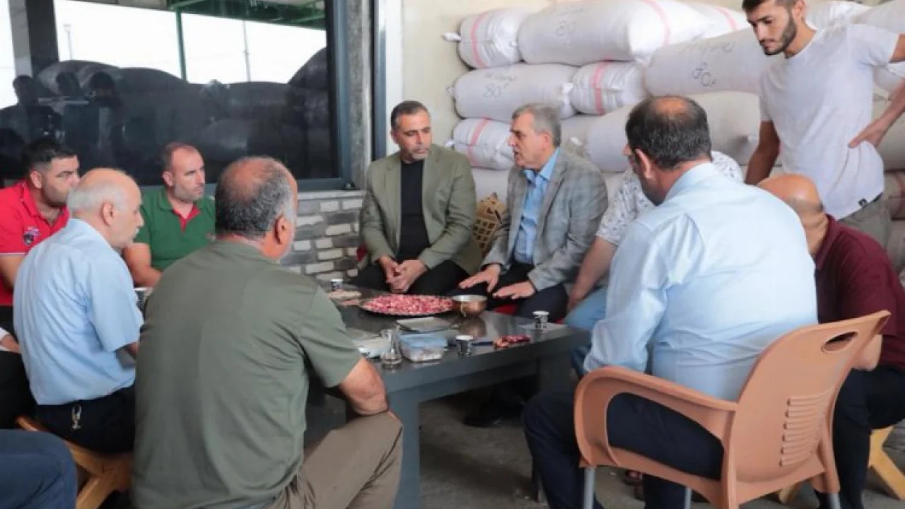Beyazgül’den Şıracılar esnafına ziyaret -