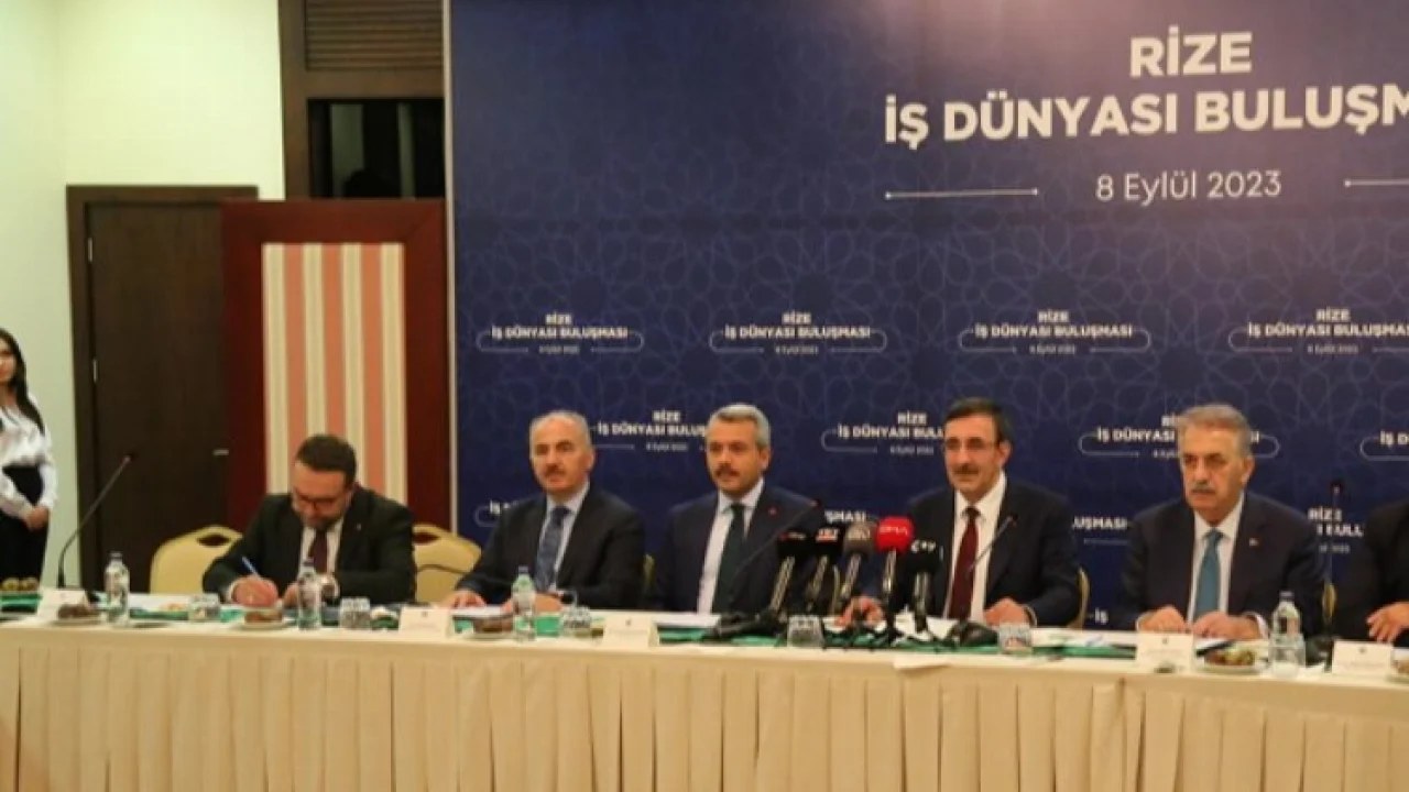 Cevdet Yılmaz'dan Rize övgüsü -